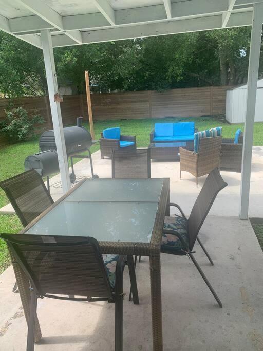 San Antonio Comfort 4 Bedroom 3 Bath Home 5 Mins From Sea World المظهر الخارجي الصورة